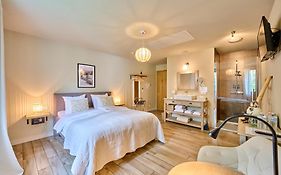B&B Rosteline